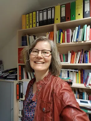 Photo of Prof. Dr. Iris Hermann.