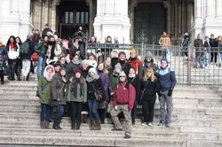 Group photo in front of Sacr Coeur. 